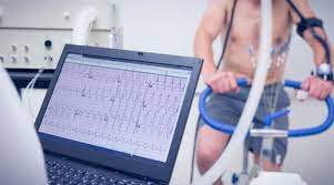 Por meio de sua pós-graduação médica, a Estácio promoverá uma live de Medicina do Esporte e um Seminário de Medicina do Trabalho