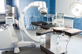 Preços de dispositivos médicos sofrem queda real de 17%, em seis anos, revela pesquisa inédita