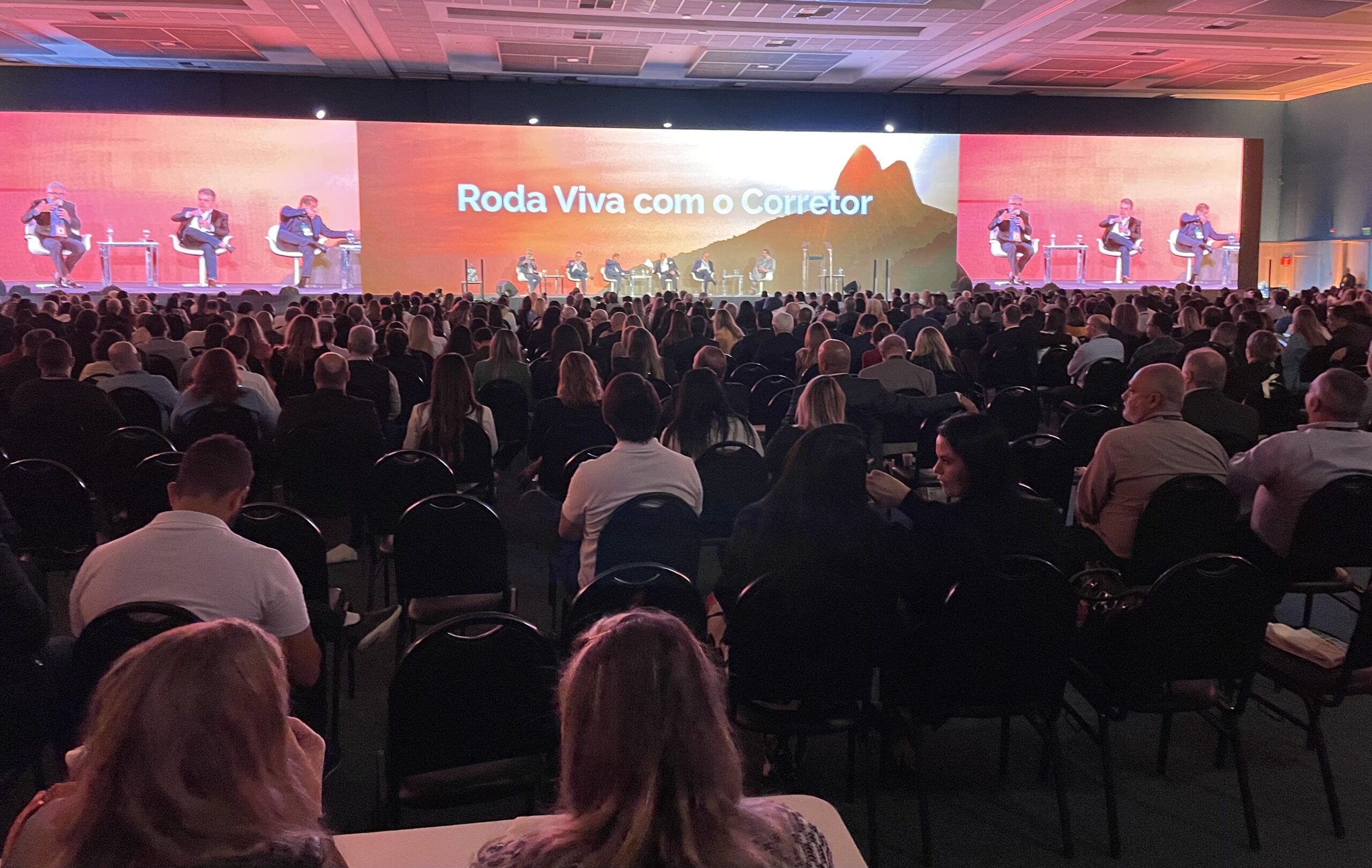 Digitalização não diminui a importância do corretor de seguros