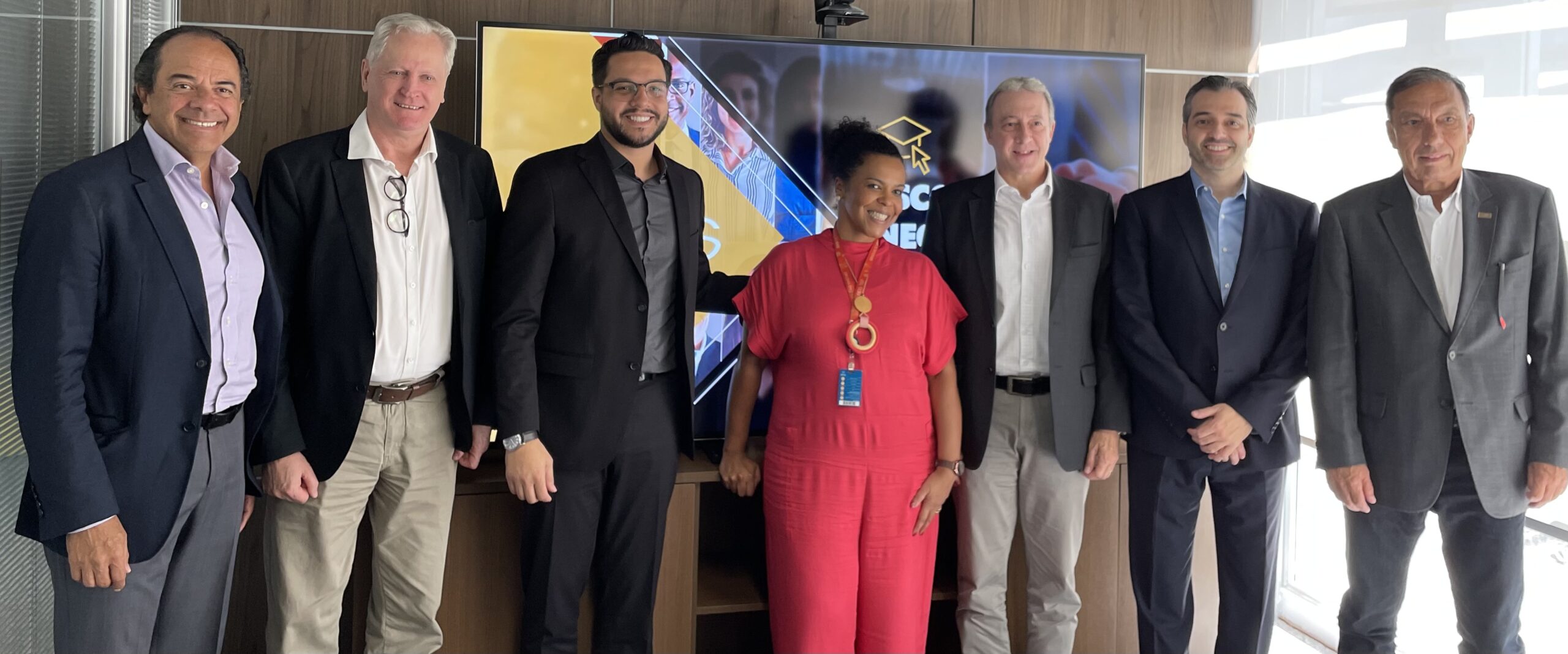 Aconseg-SP é a primeira associação a firmar uma parceria de educação continuada com a ENS