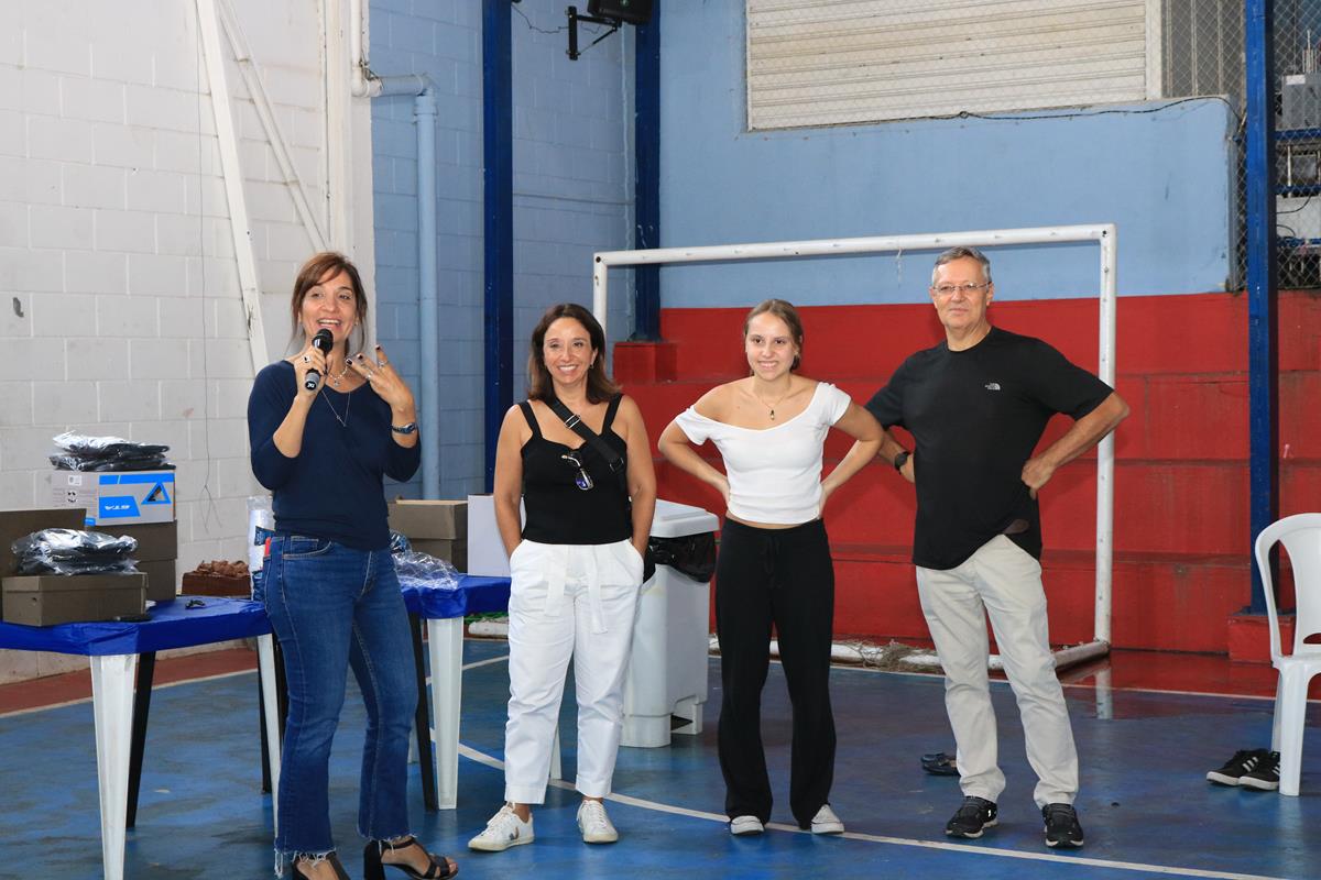 Projeto Reciclocidade doa triciclos para mulheres catadoras de recicláveis