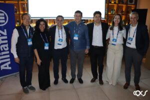 Executivos da Allianz Seguros com corretores parceiros na inauguração da filial da companhia em Santos_crédito CQCS
