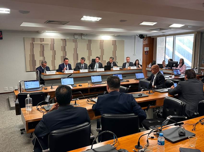 CNseg defende Parceria Público-Privada para alavancar exportações com MP do Plano Brasil Soberano