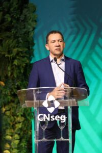 Dyogo Oliveira, presidente da CNseg