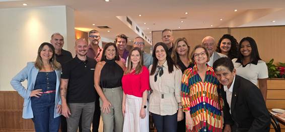 Confraternização do CVG-RJ em clima alegre e de união