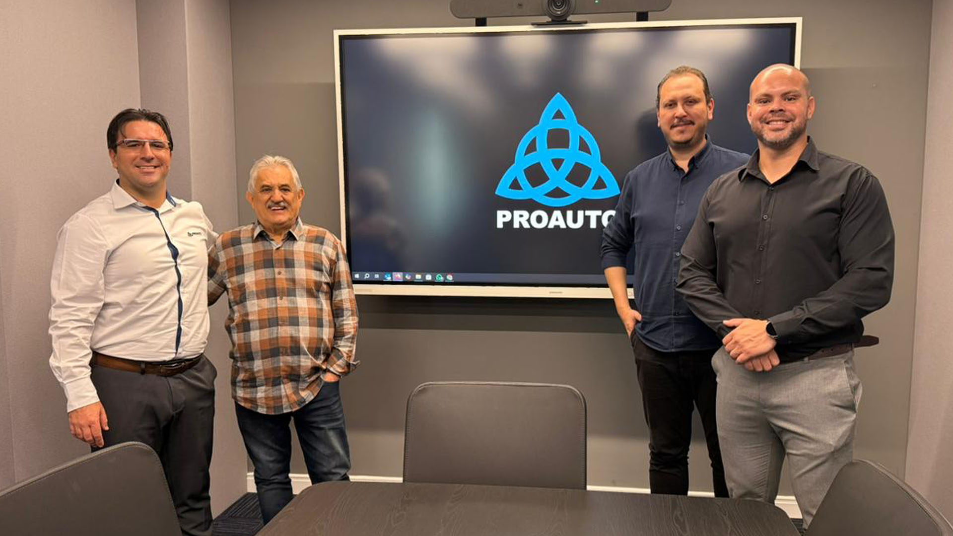 PROAUTO recebe presidente do Sincor-SC e reforça diálogo pelo fortalecimento do mercado