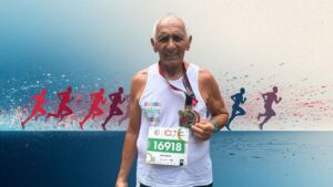 Seu Antônio, 70 anos, cruza a São Silvestre e simboliza a maturidade ativa no Brasil. (Divulgação)