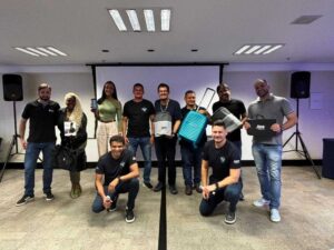 Time da Too Seguros em Goiânia durante o evento Too em Rota