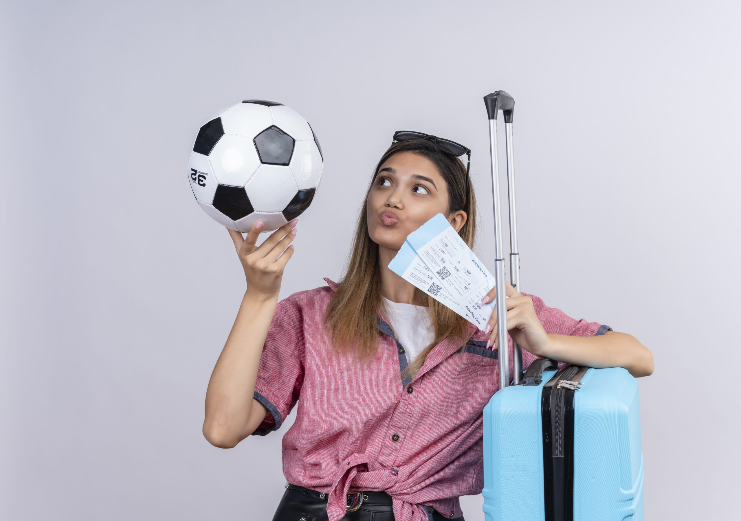 Torcida brasileira se prepara para Copa 2026: atrasos de voo e extravio de mala exigem seguro